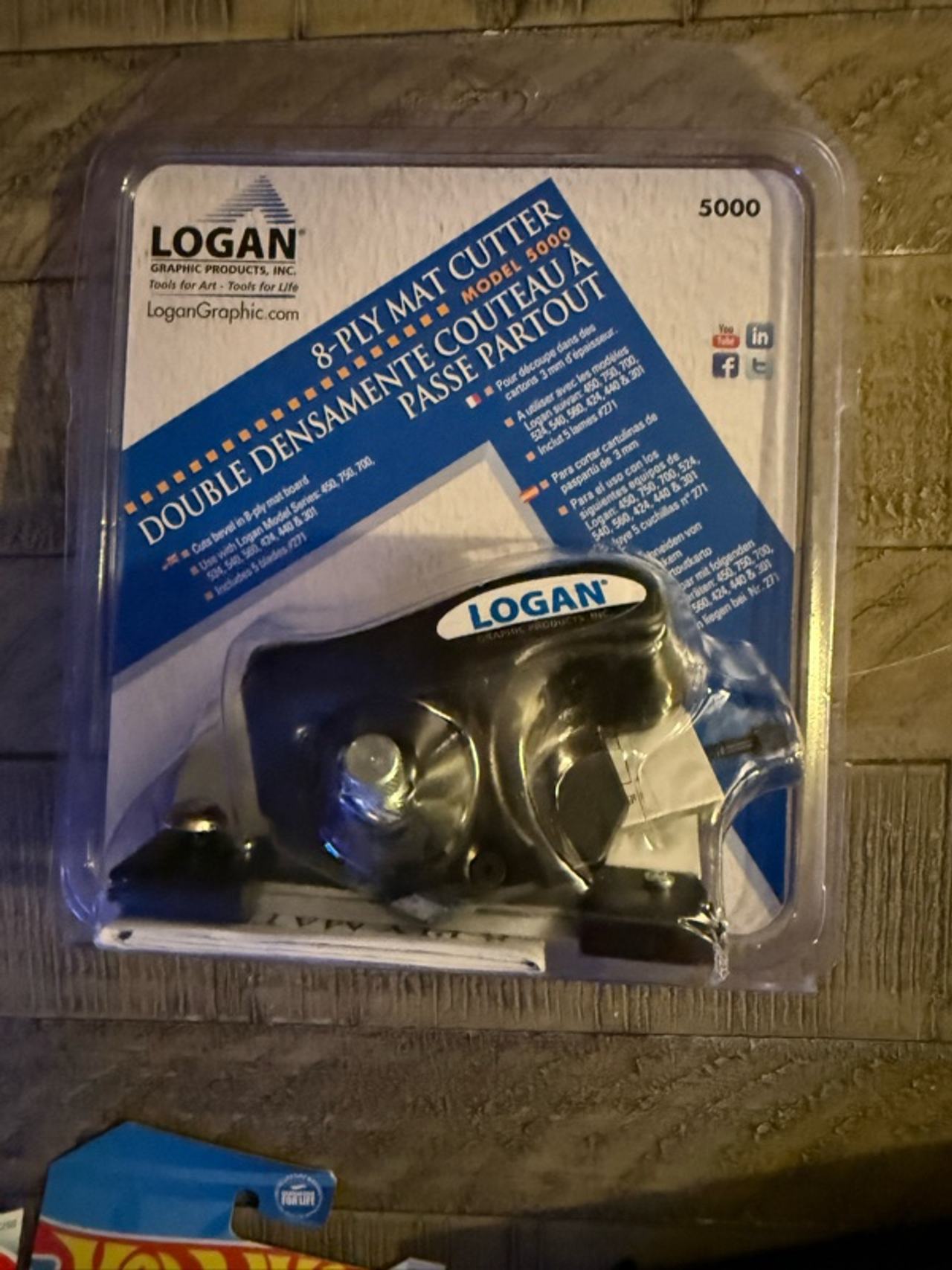 Logan 5000 8-ply Beveled Mat Cutter