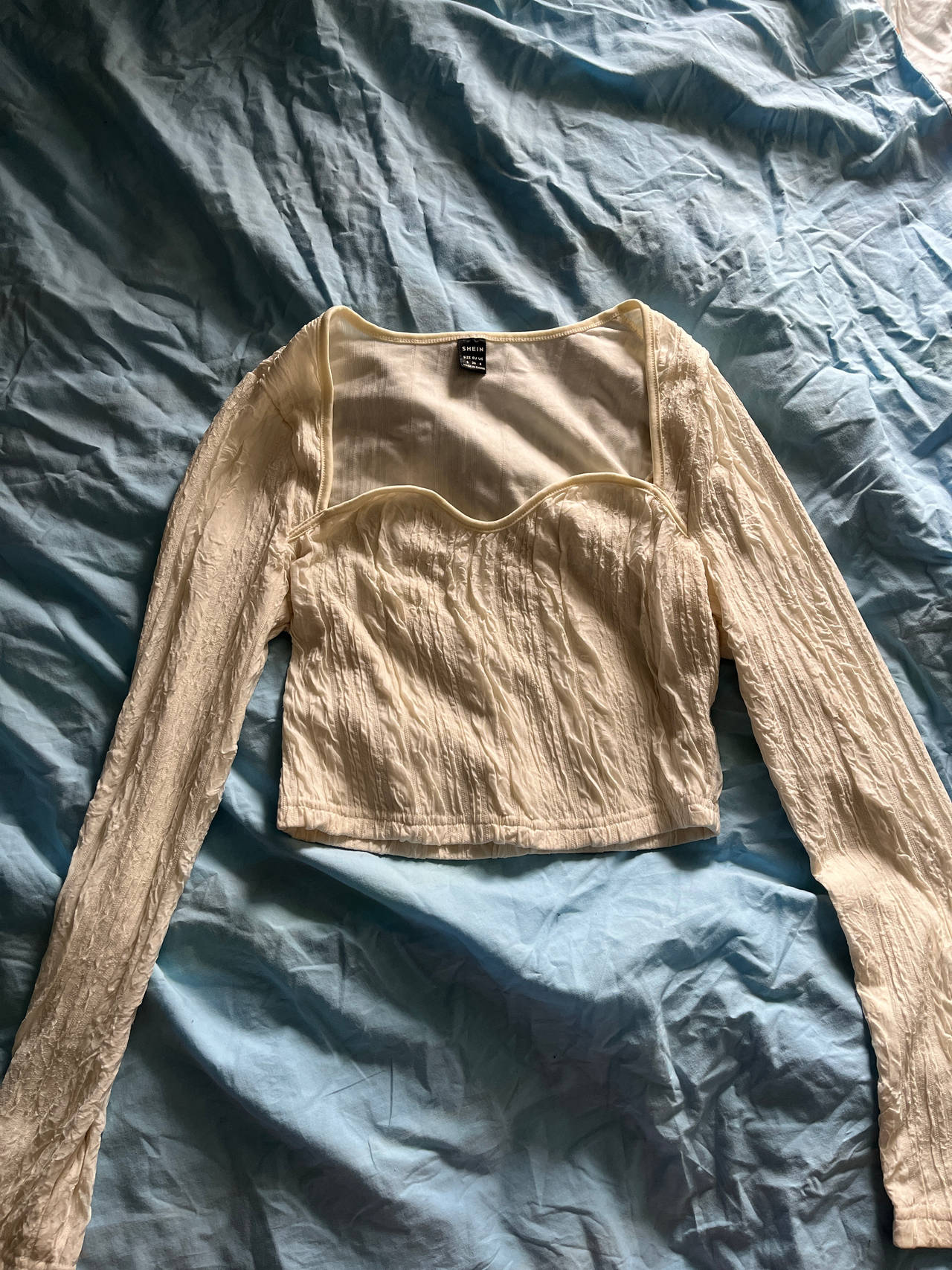 Long Sleeve Sweetheart Neckline Crop Top