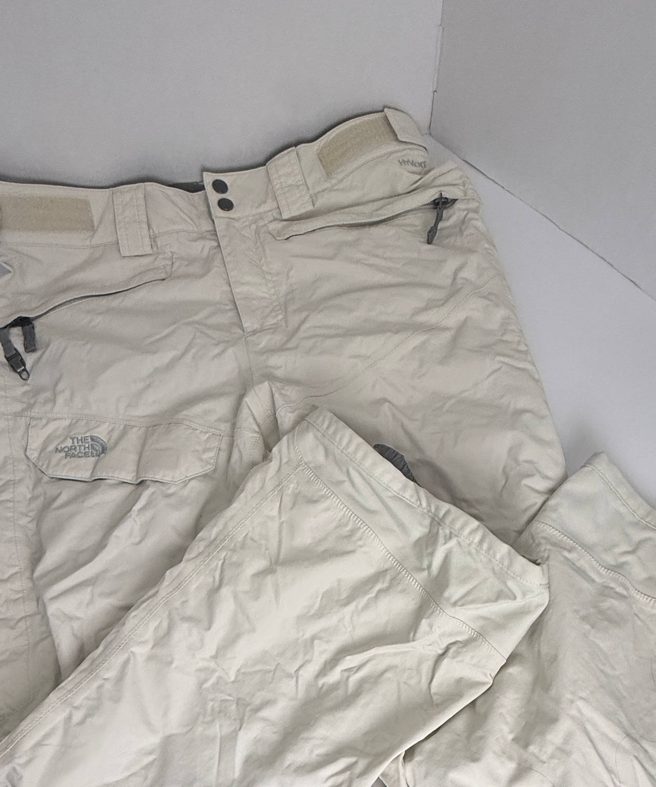 The North Face HyVent Snow Pants medium