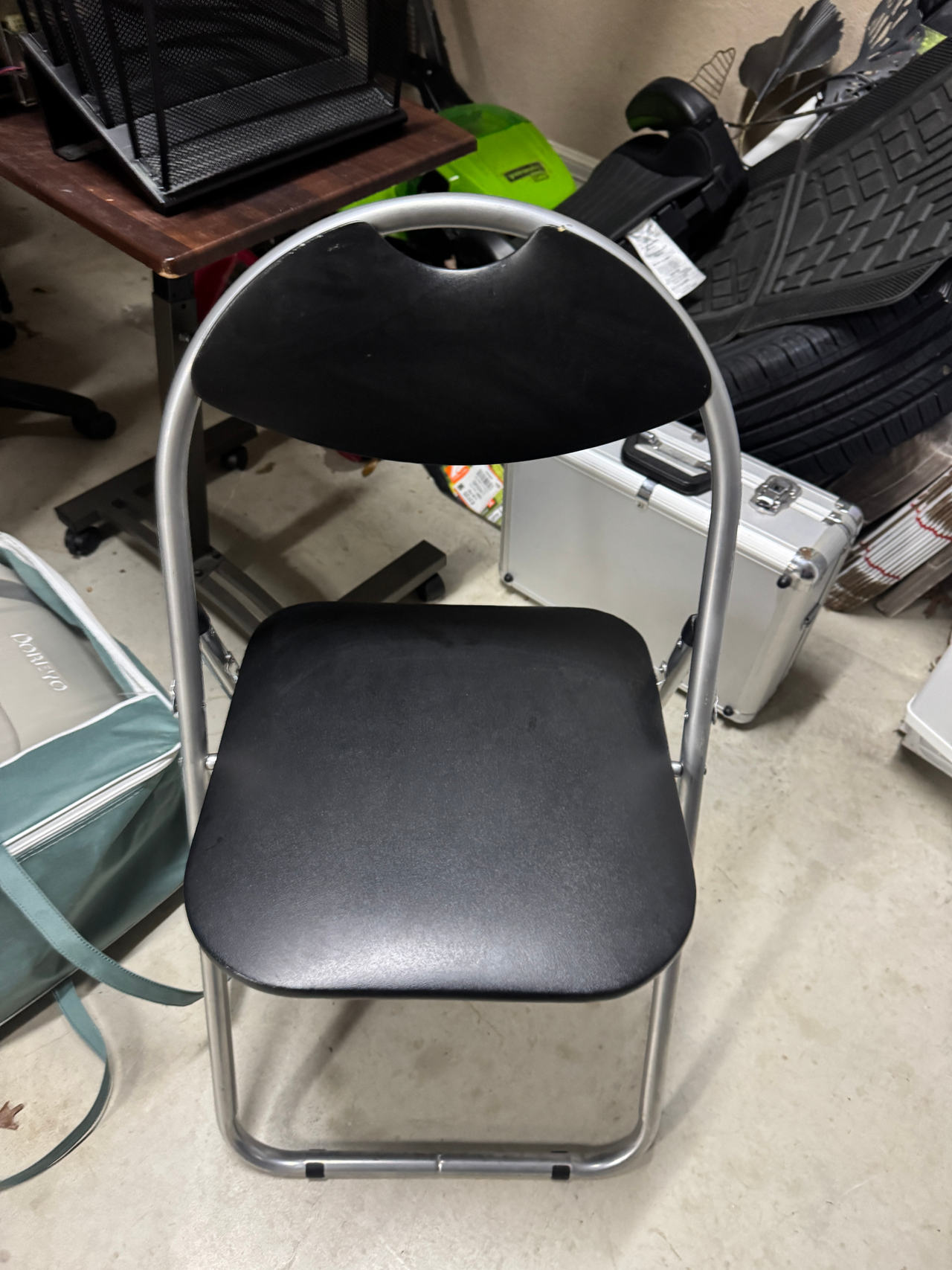 Mainstays Steel Folding Chair with Plastic Seat and Back