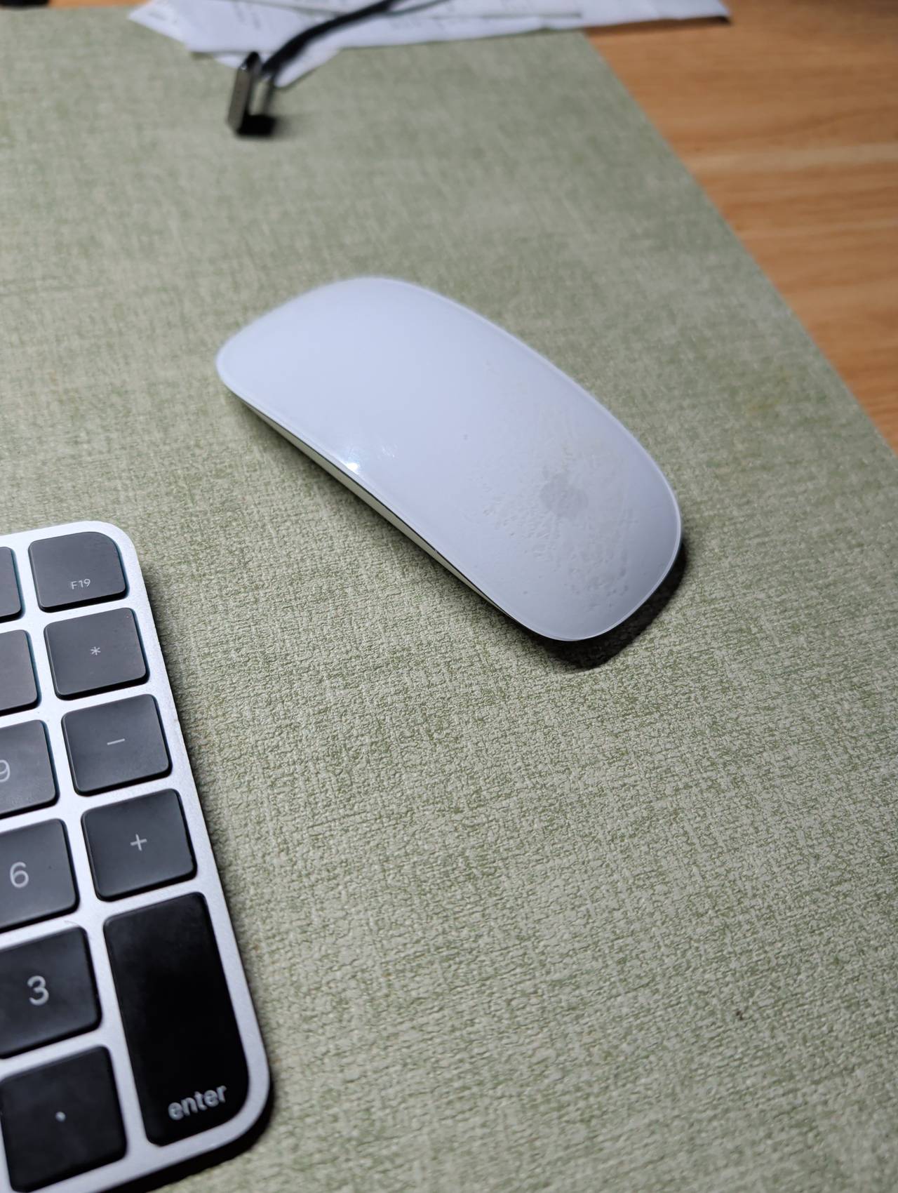 Apple Magic Mouse 2