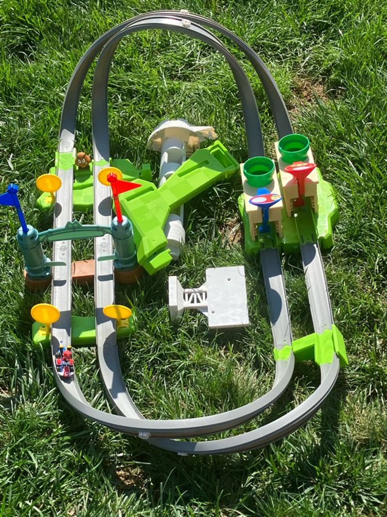 Hot Wheels Mario Kart Circuit Track Set