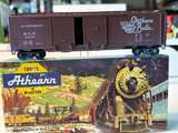 Athearn HO Scale KCS Southern Belle Double Door Boxcar - Image 1