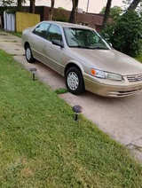 Toyota Camry - Image 2