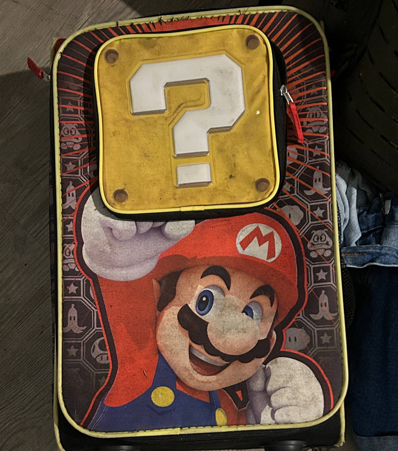 Nintendo Super Mario Kids Rolling Suitcase