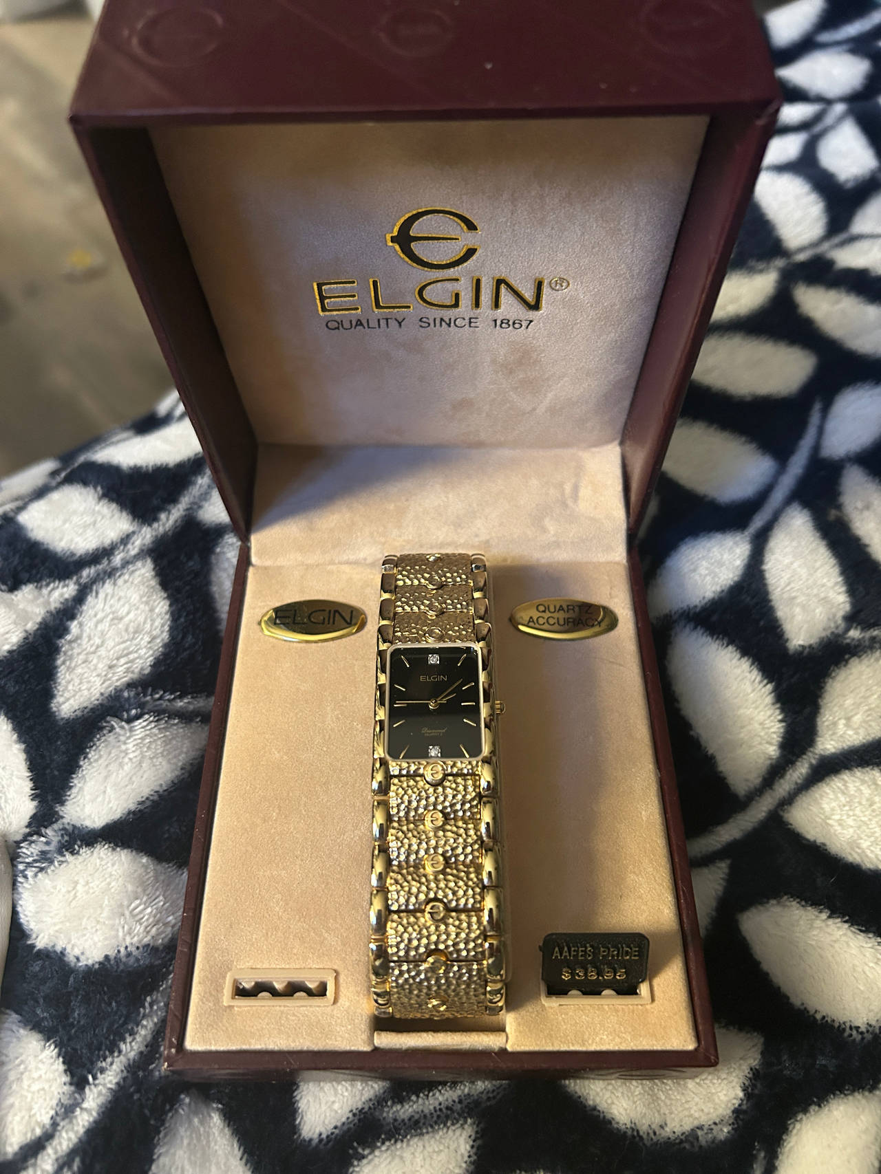 Elgin Quartz Gold Tone Watch