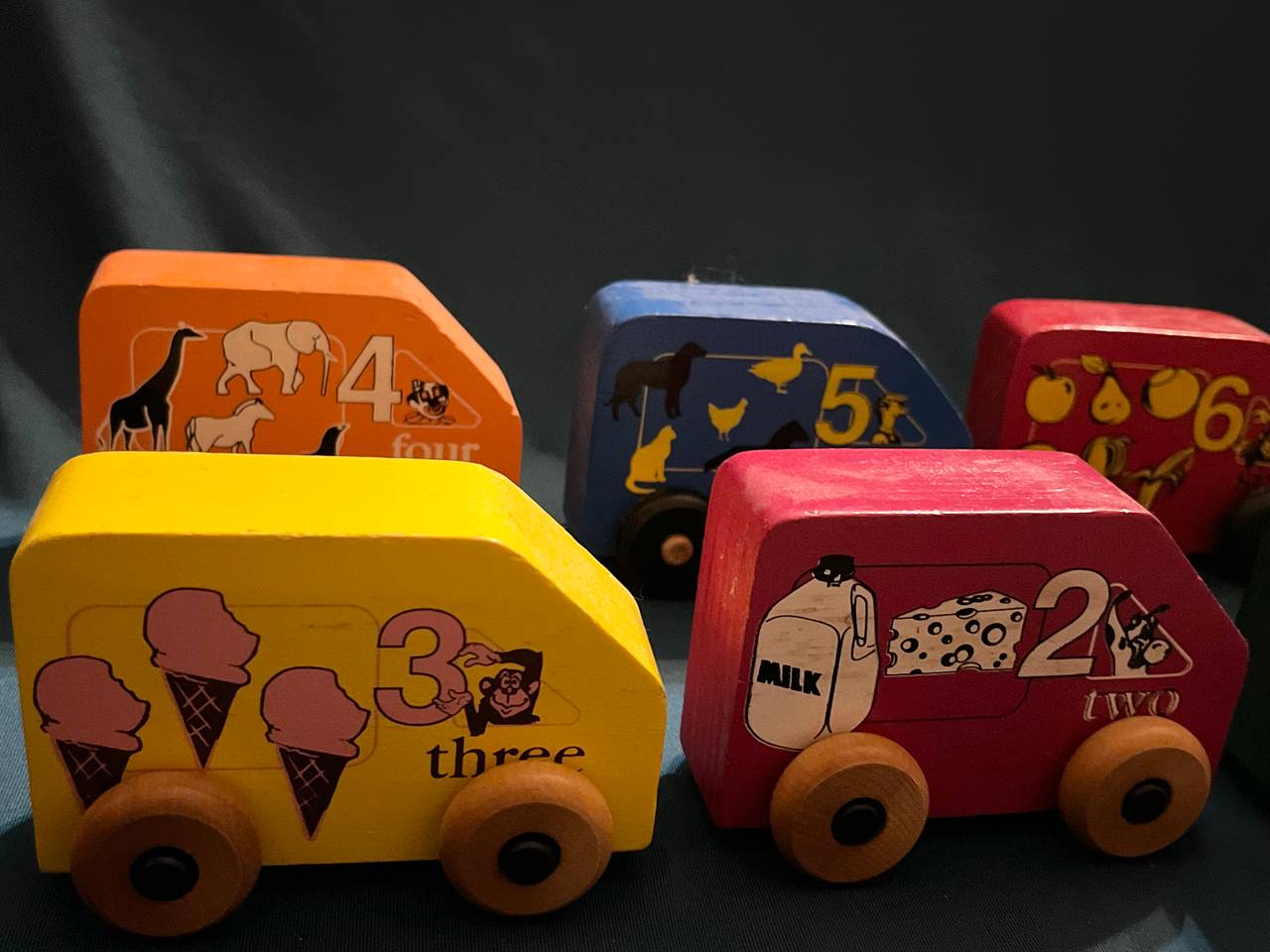 Wooden Number Learning Toy Cars