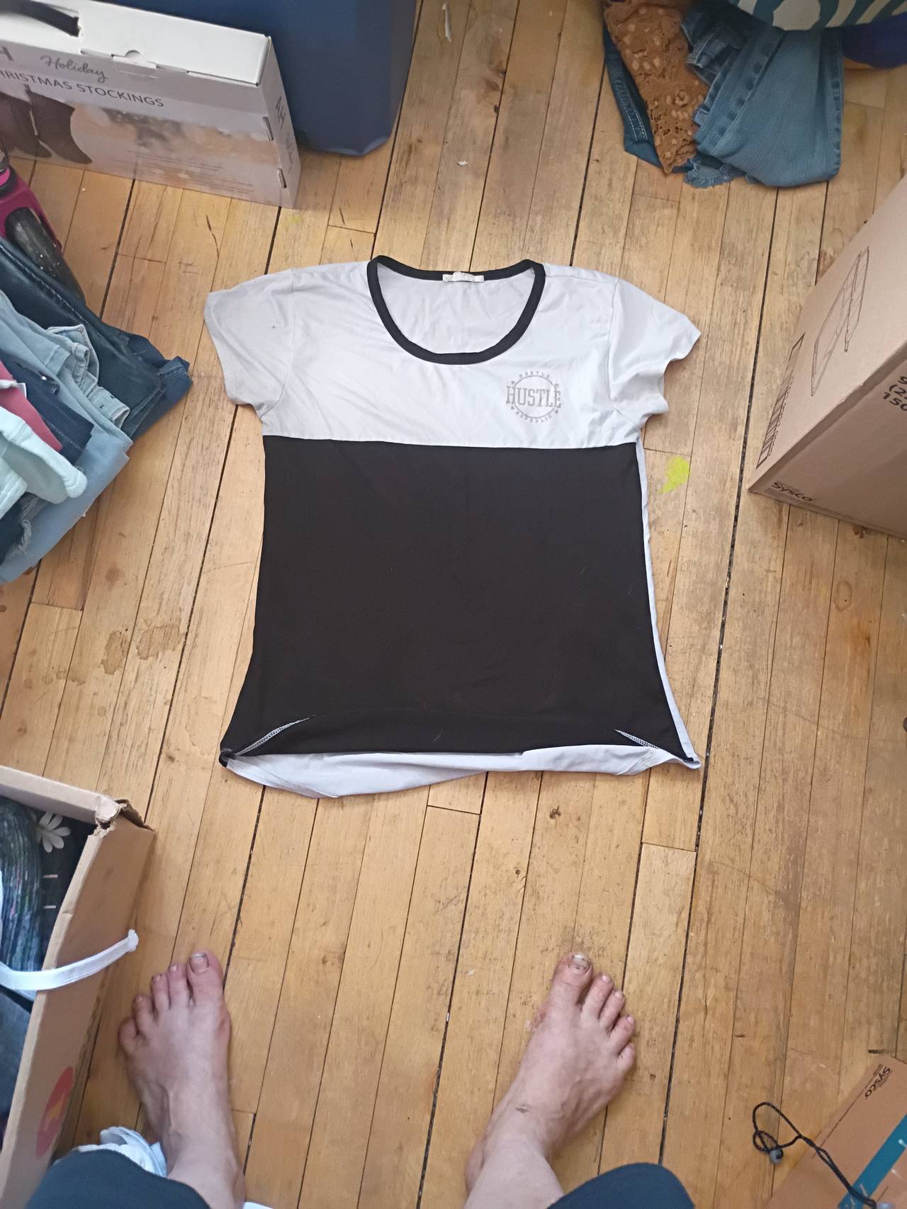 Hustle Graphic Colorblock T-Shirt