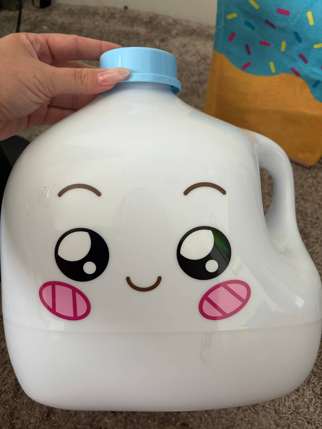 Lanky box milky toy- makes noise