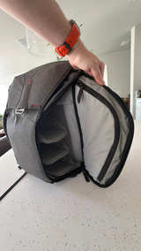 Peak Design Everyday Messenger Bag Charcoal - Image 3