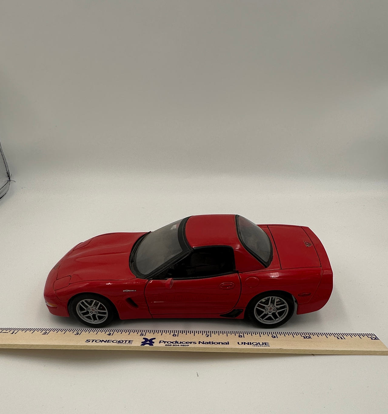 Maisto 1:18 Chevrolet Corvette Z06 C5