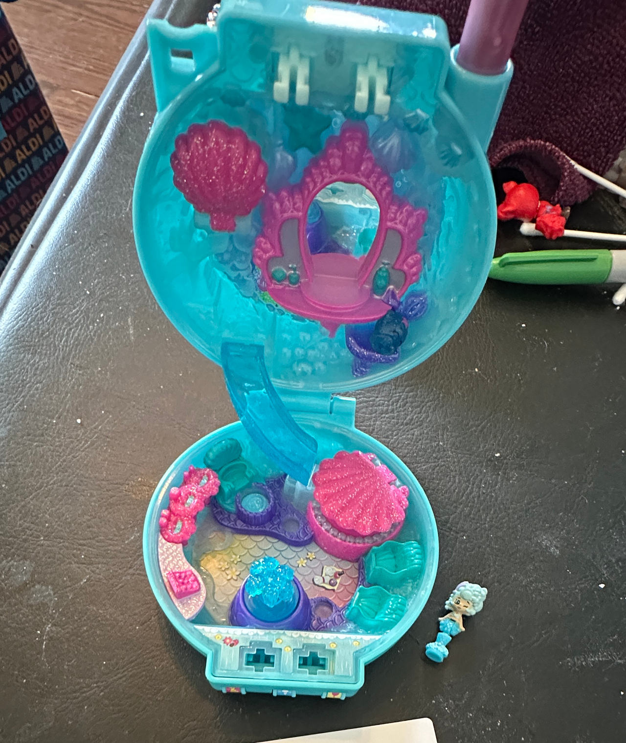 Shopkins Little Secrets Mermaid Cove Micro Doll Playset