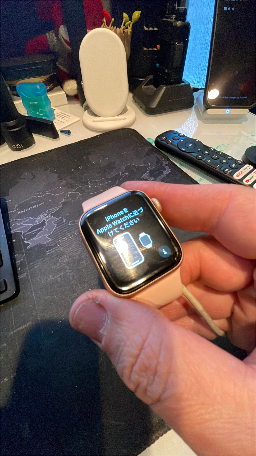 Apple Watch Series 4 40mm GPS Rose Gold with Pink Band