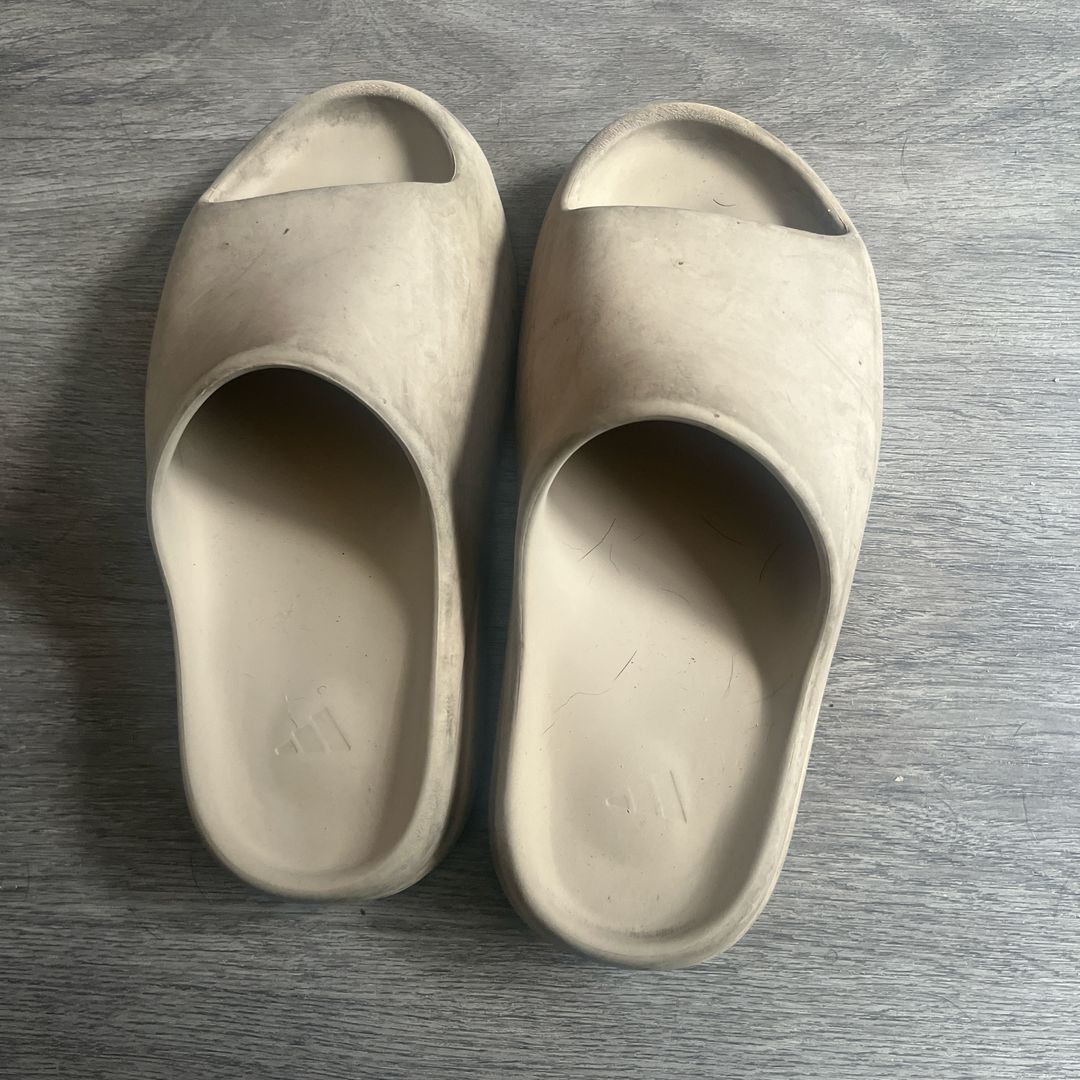 Adidas Yeezy Slide