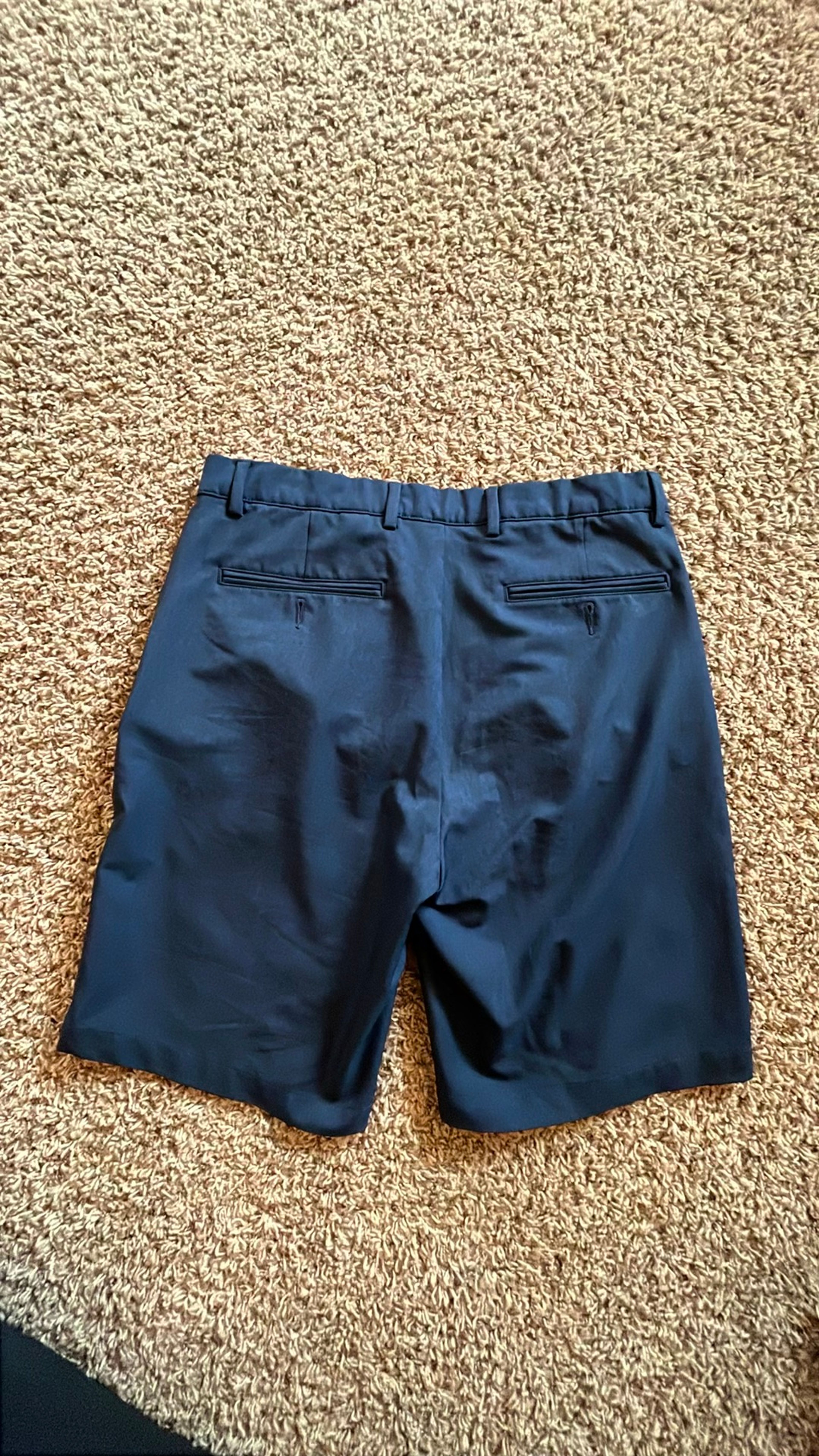 Greg Norman Men's Performance Golf Shorts size 34 like new - Image 3