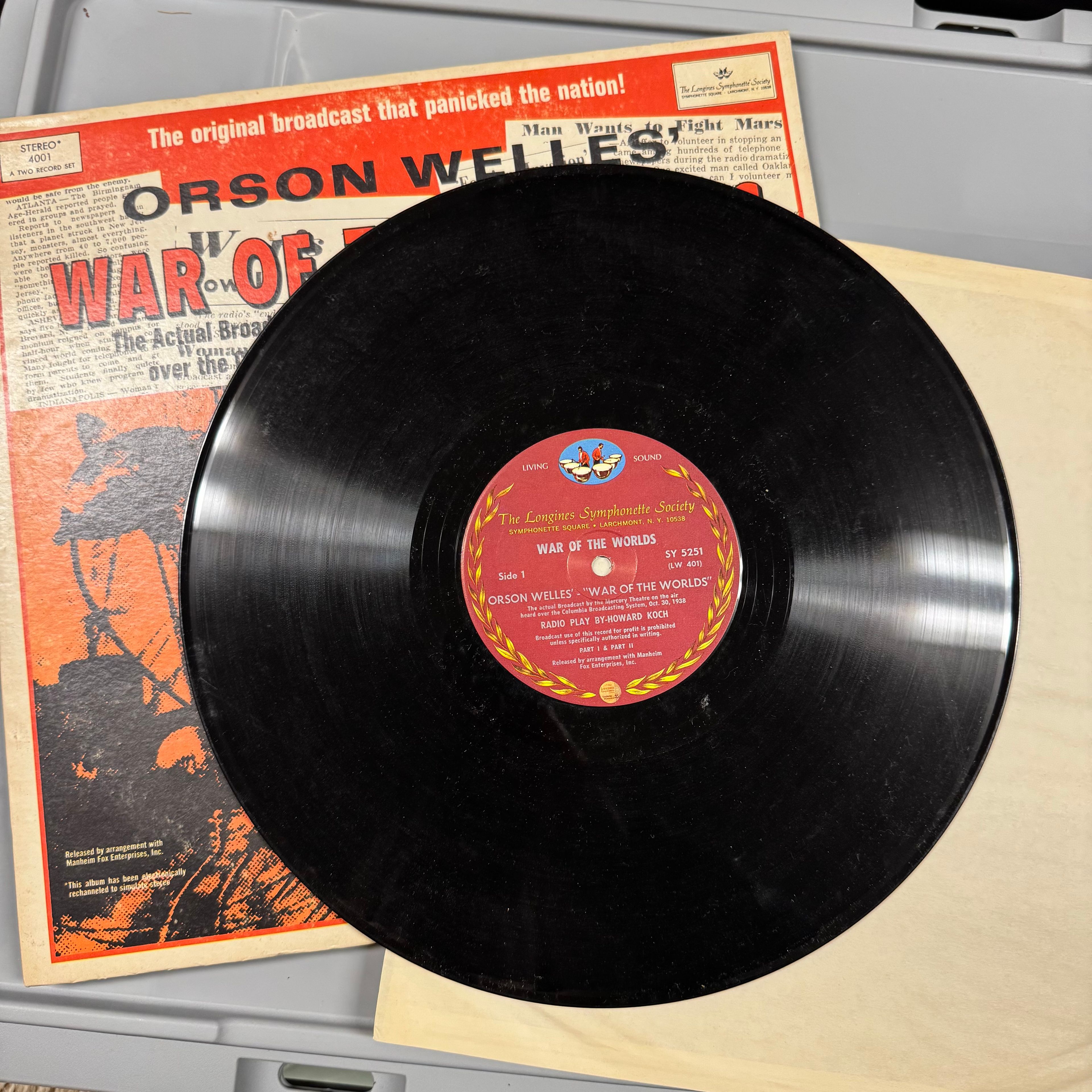 Orson Welles War of the Worlds Vinyl LP - Image 3