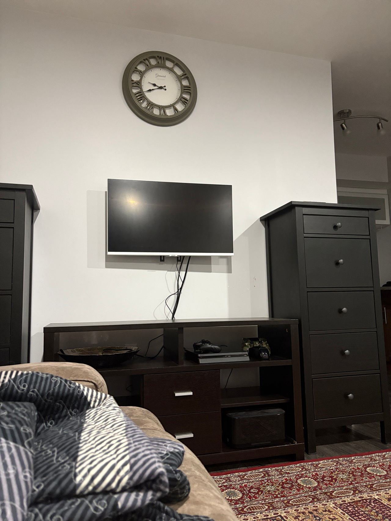 Flat Screen LED TV