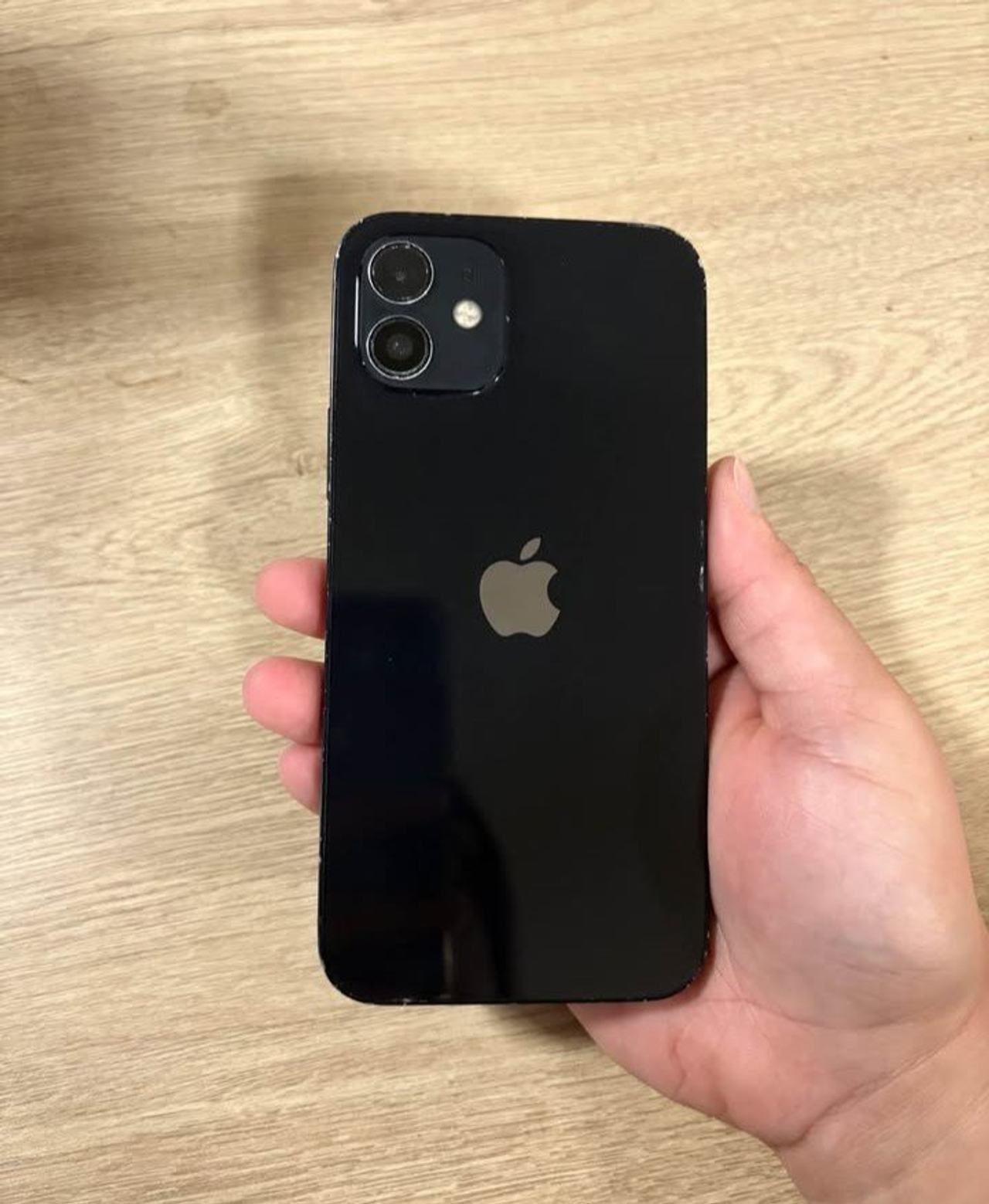 Apple iPhone 12