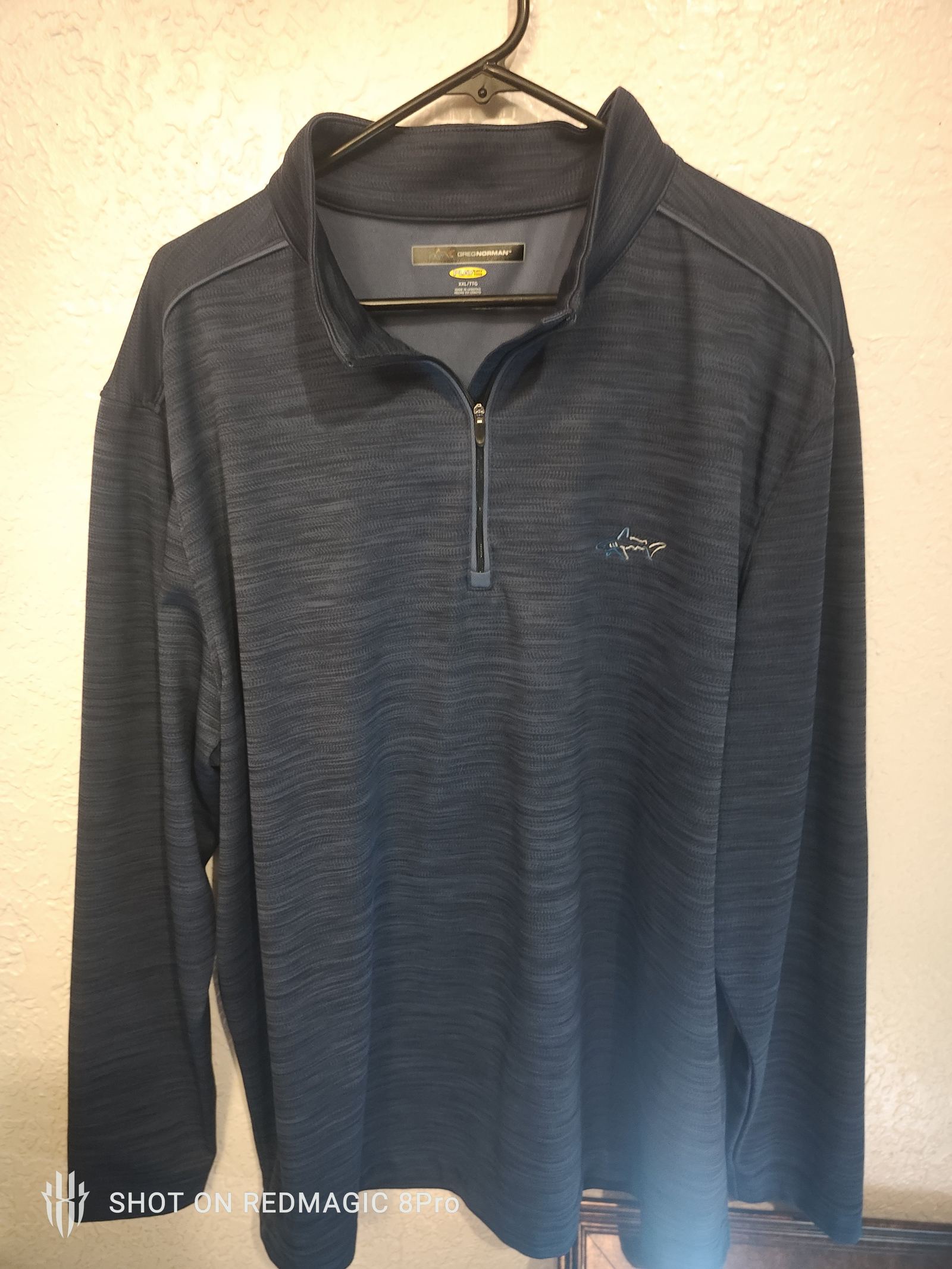 Greg Norman Men's Quarter-Zip Pullover