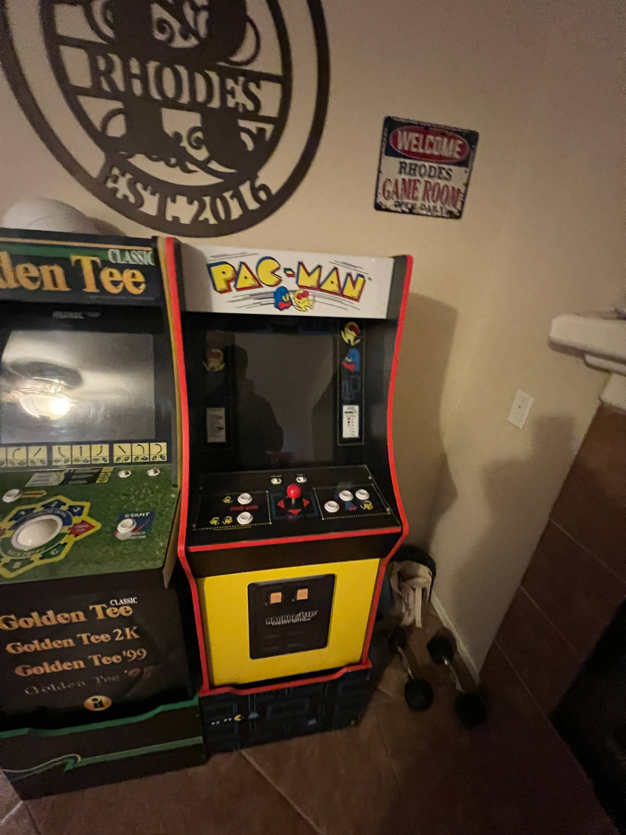 Pac-Man Arcade Machine