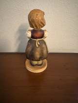 Goebel Hummel Figurine 'For Mother' #257 - Image 2