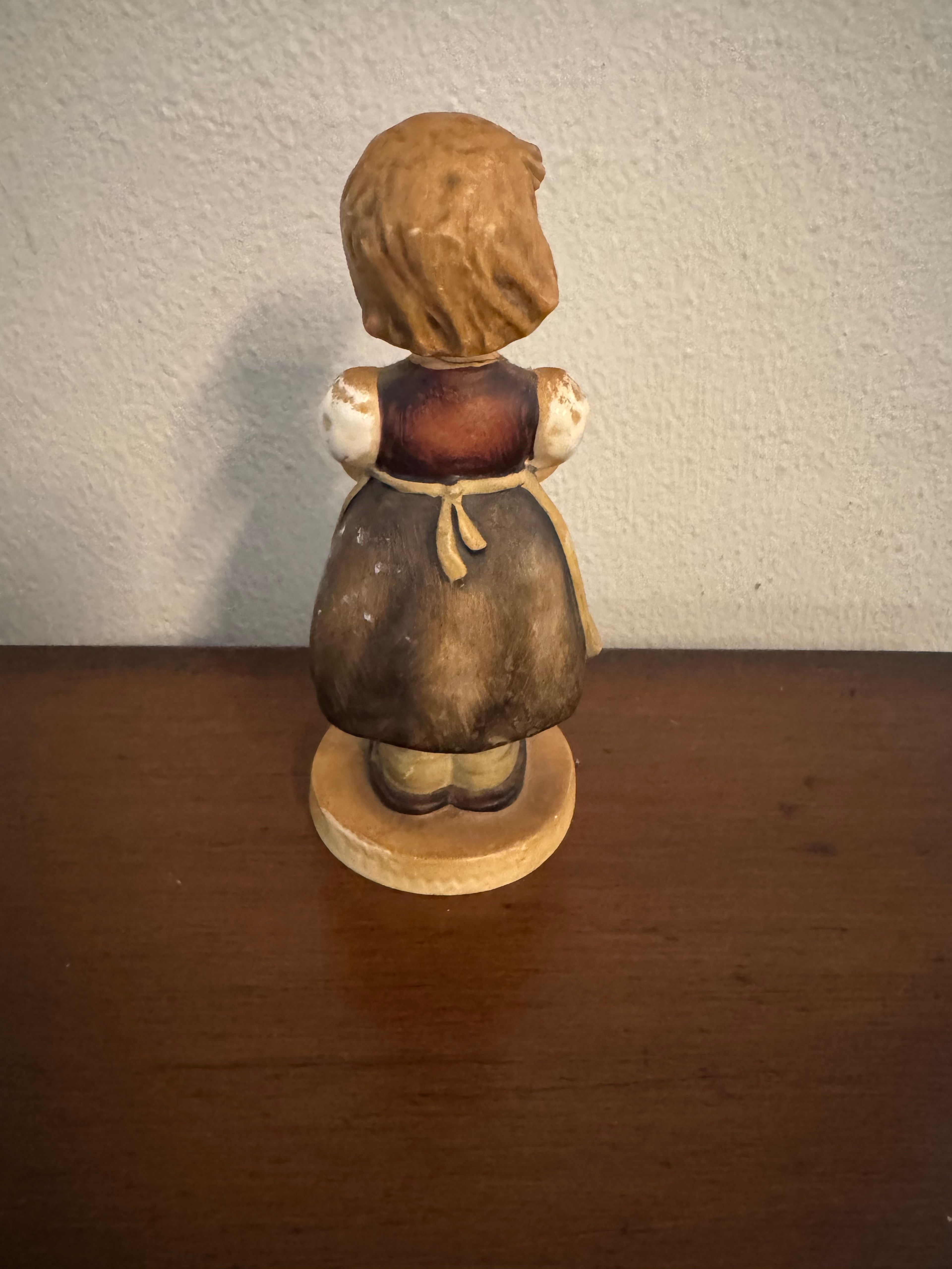 Goebel Hummel Figurine 'For Mother' #257 - Image 2