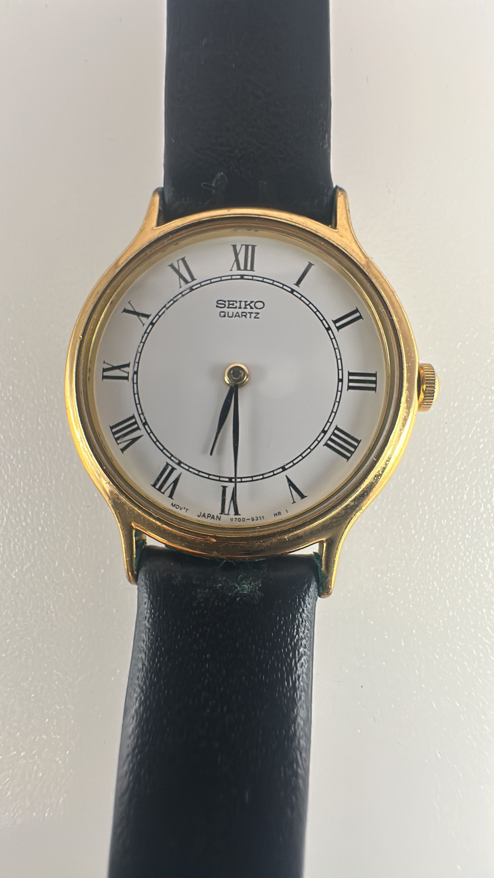 Ladies Seiko Quartz Watch Goldtone New Battery Runs Fine 25mm