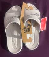 Nike Victori One Shower Slide - Image 4