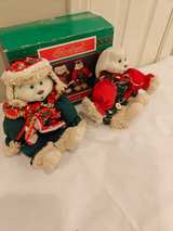 House of Lloyd Christmas Around the World Hip Hop Bunny - Image 3