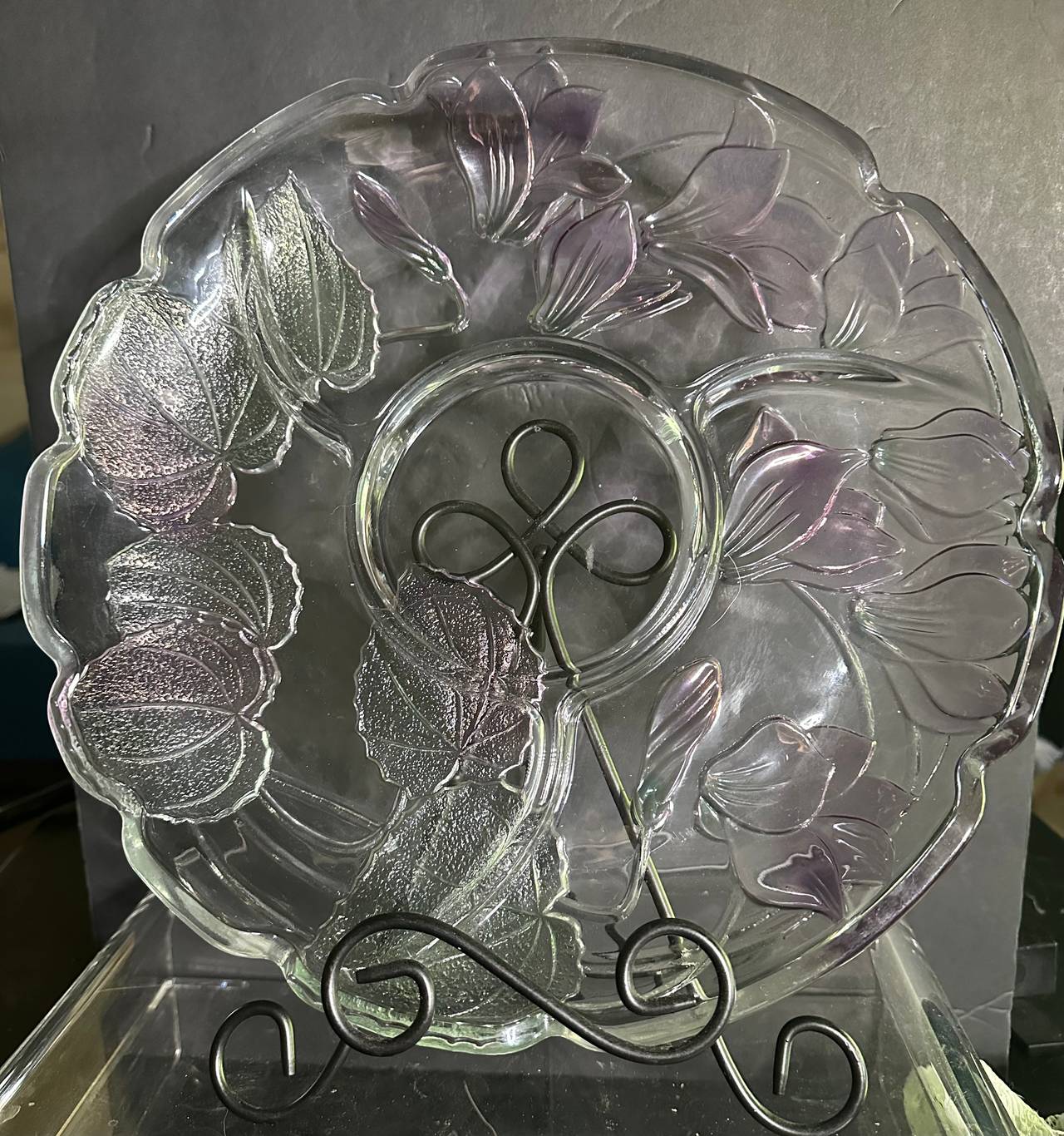 Crystal Clear Studio; Casandra Sectional Tray/Hand Painted #323813 14" diameter