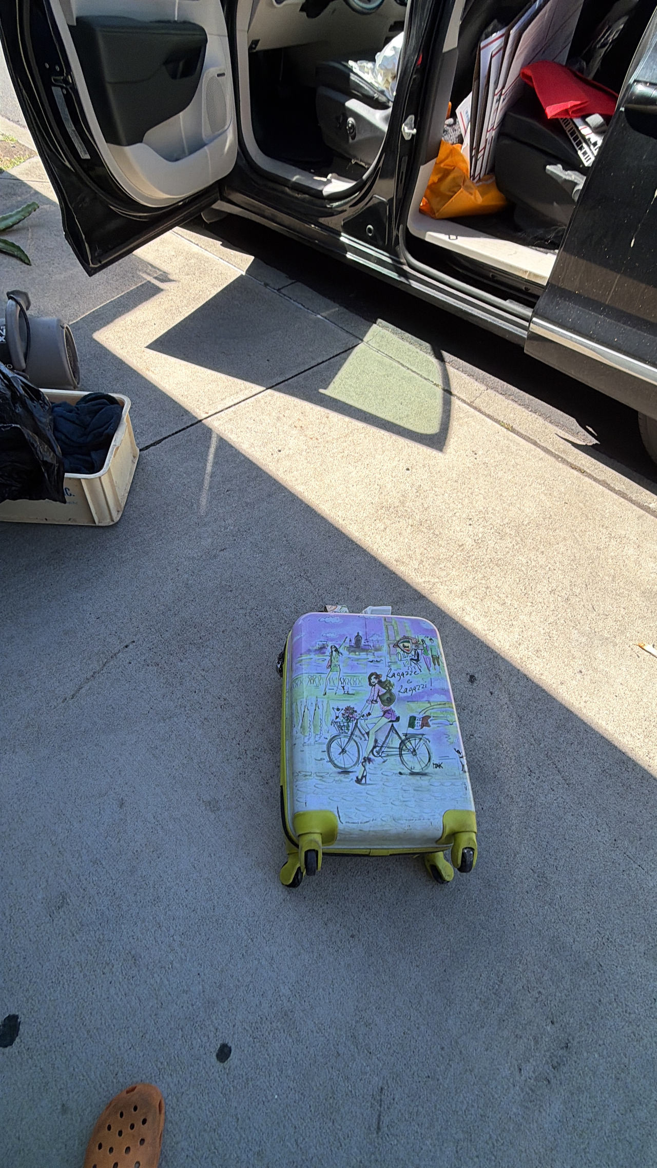 Nicole Miller Paris Girl Hardside Spinner Luggage