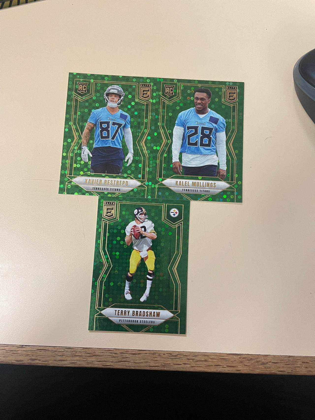 2024 Panini Elite Football Cards - Green Parallel