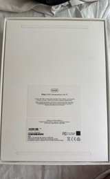 Apple iPad (10th generation) - Image 2