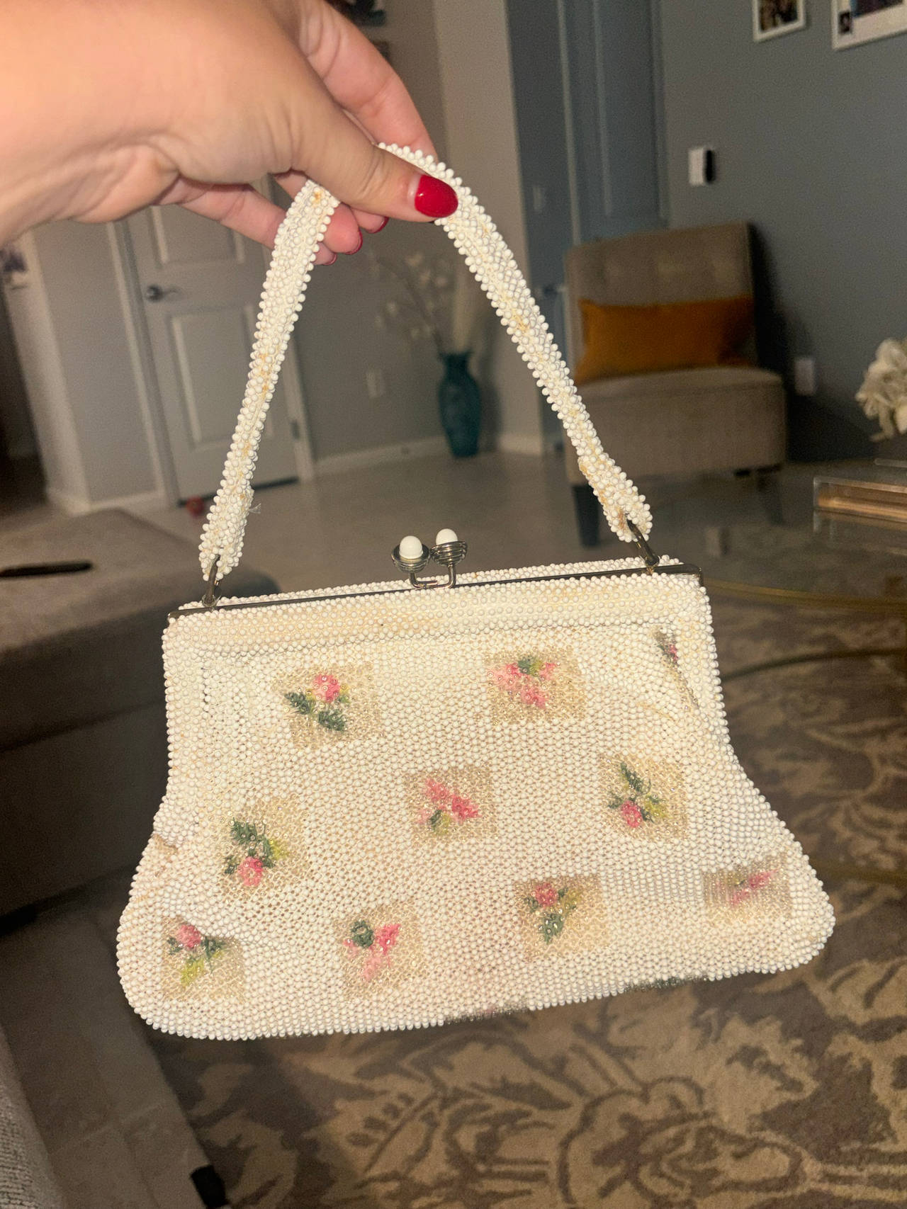 Vintage Beaded Floral Kiss Lock Handbag