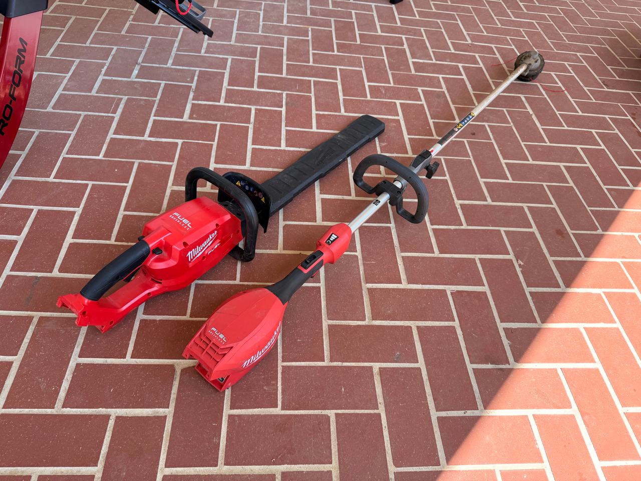 Milwaukee M18 FUEL Hedge Trimmer and String Trimmer Set (Tools Only)
