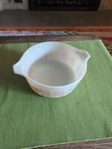 PYREX Gooseberry Pink Cinderella Mixing Bowl 472   1.5 pint - Image 3