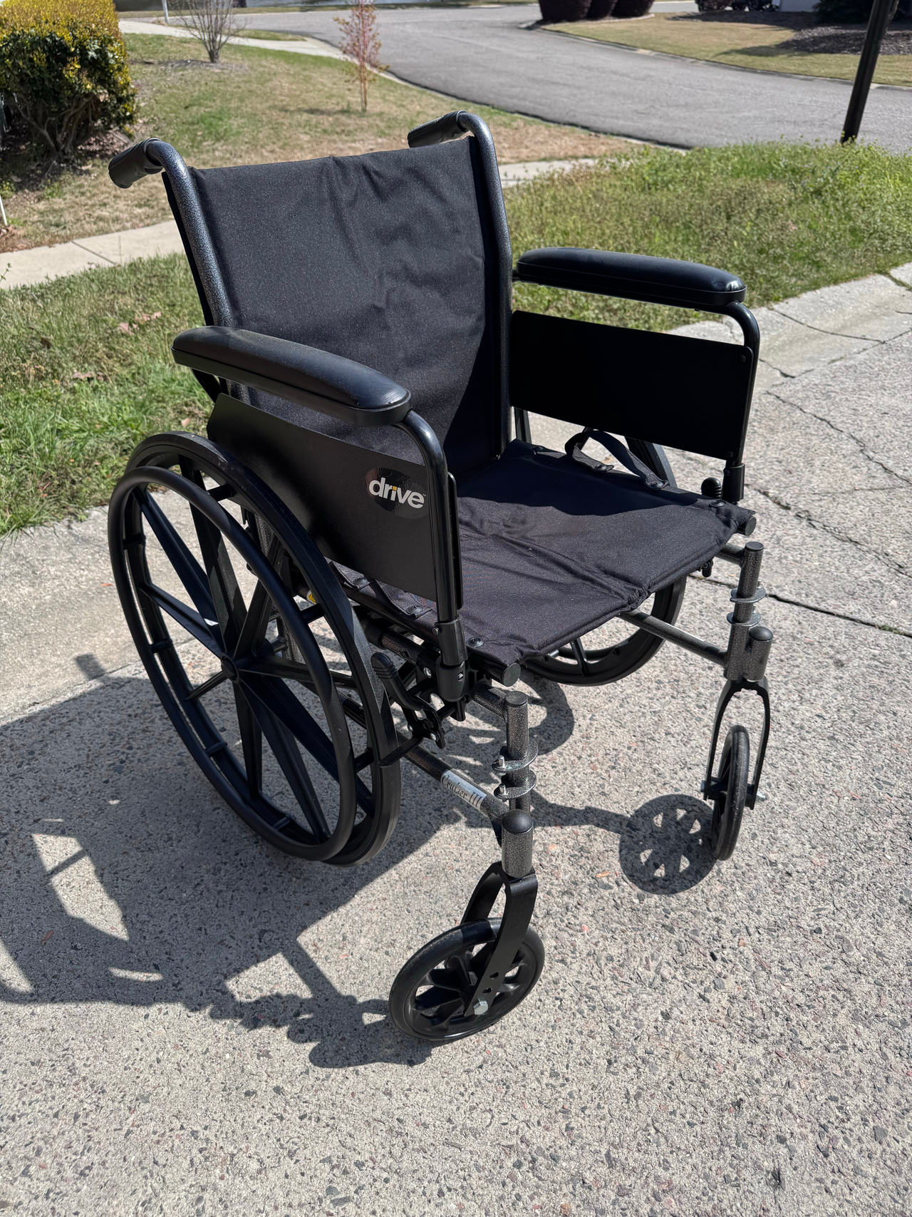Drive Medical Silver Sport 2 Wheelchair