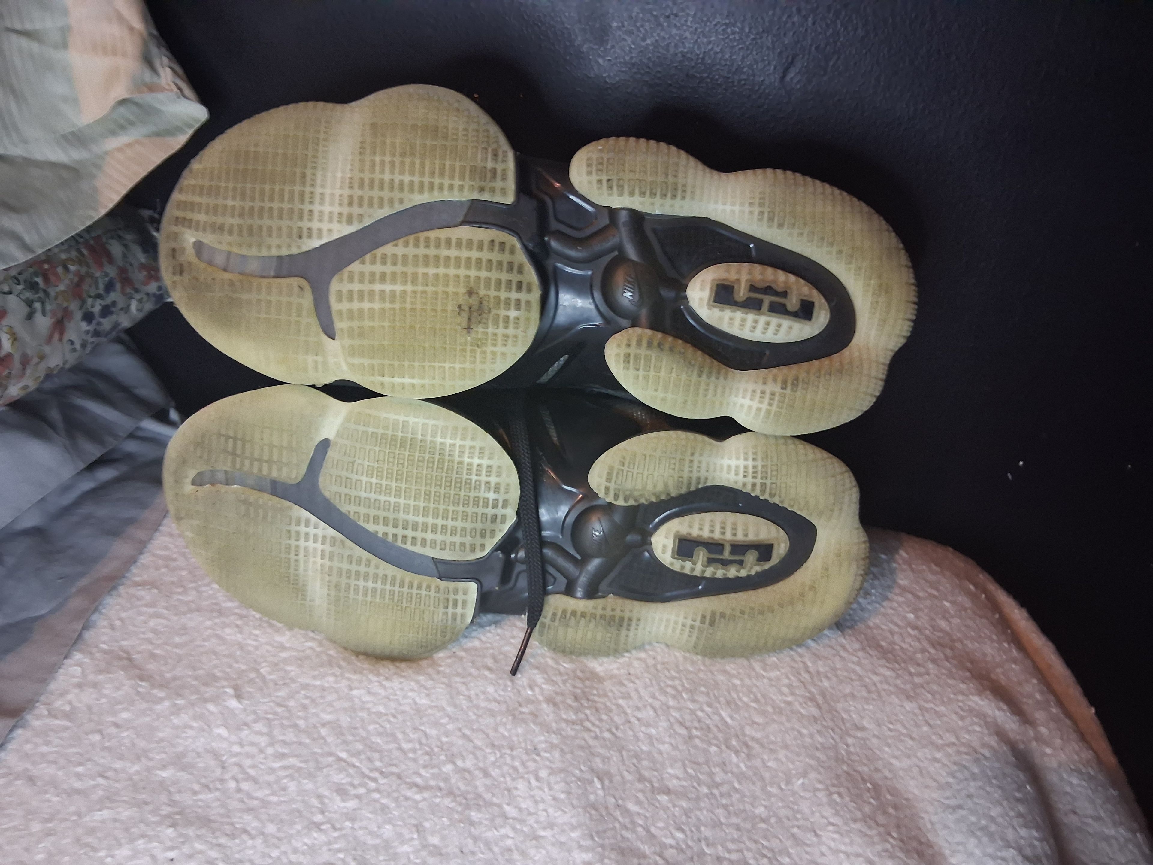 Nike LeBron 19 Dutch Blue Lime Glow size 10 - Image 4