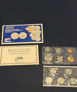 2004 United States Mint Uncirculated Coin Set Philadelphia - Image 1