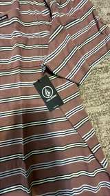 Volcom Men's Striped Pocket T-Shirt new with tags L - Image 3