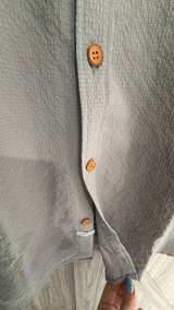 New Island Inspired Resortwear Mens Textured SS Buttondown Shirt L/XL - Image 4