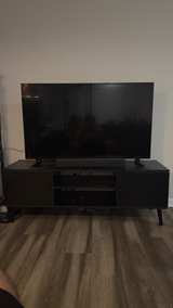 Mainstays Mid-Century entertainment center - Image 2