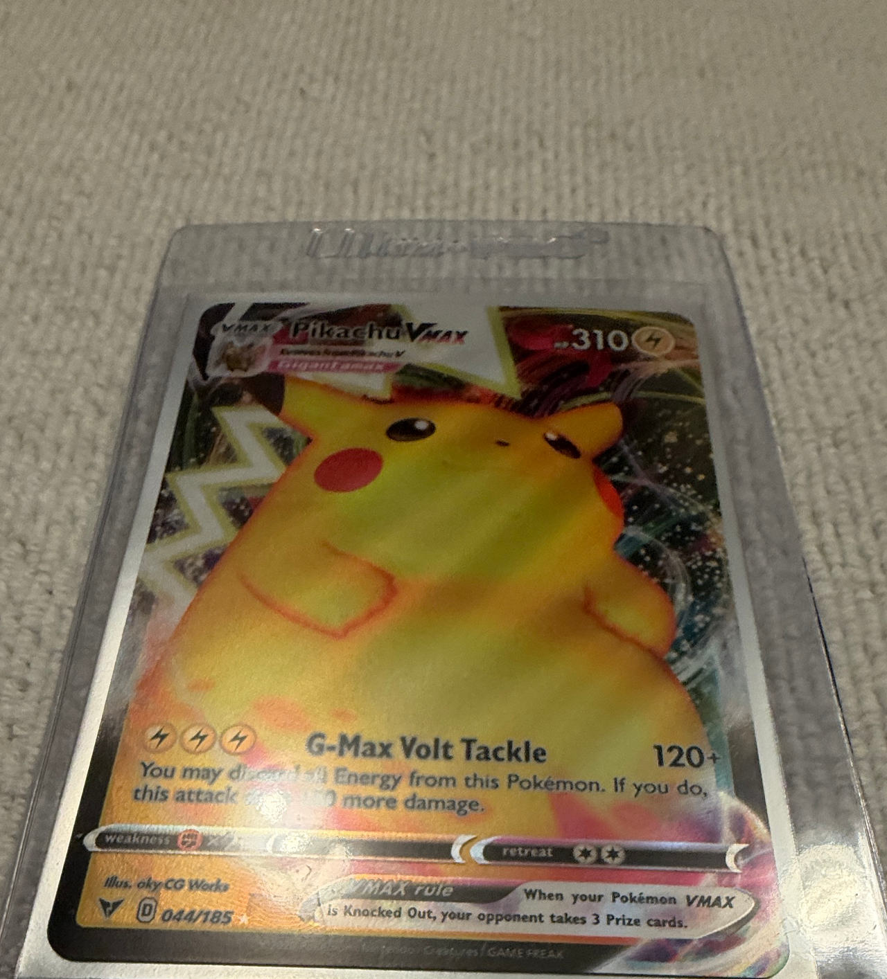 Pokémon TCG Pikachu VMAX Vivid Voltage 044/185