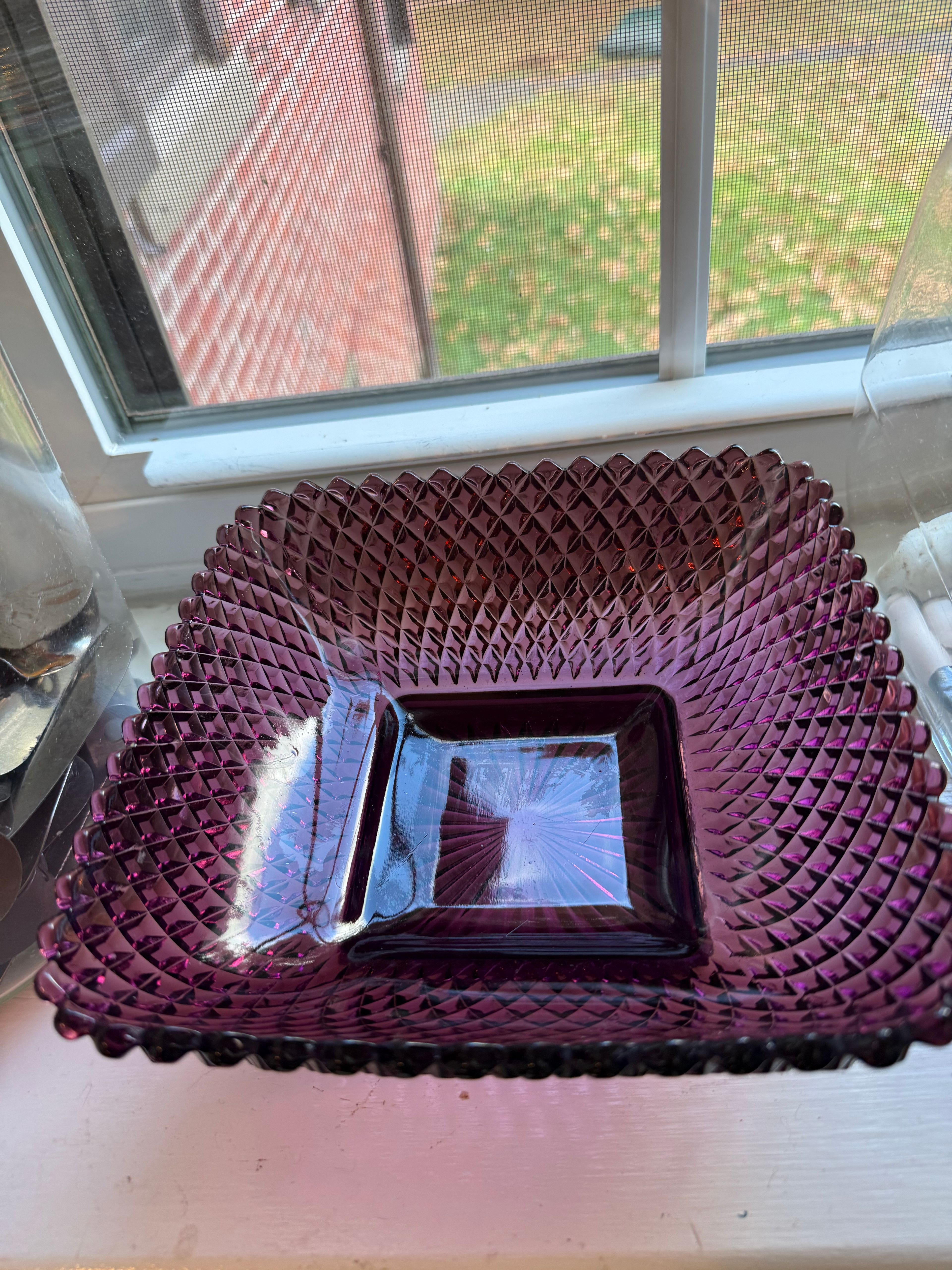 Vintage Diamond Point Amethyst Glass Bowl - Image 5