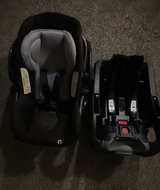 Baby Trend Infant Car Seat with Base - Image 1