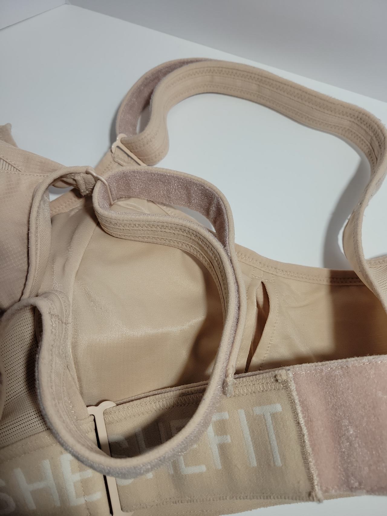 SHEFIT Ultimate Sports Bra Nude