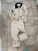 Roxy ski/snowboard jacket and pants set - Image 1
