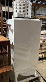 General Electric Monitor Top Refrigerator - Image 4