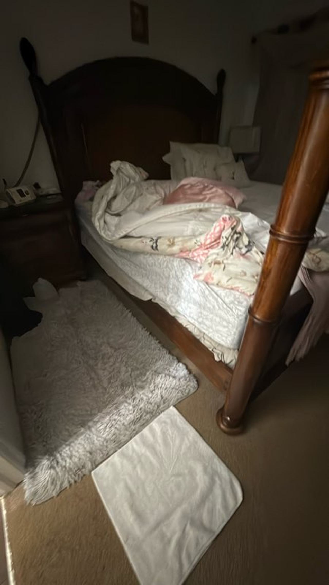 Four Poster Bed