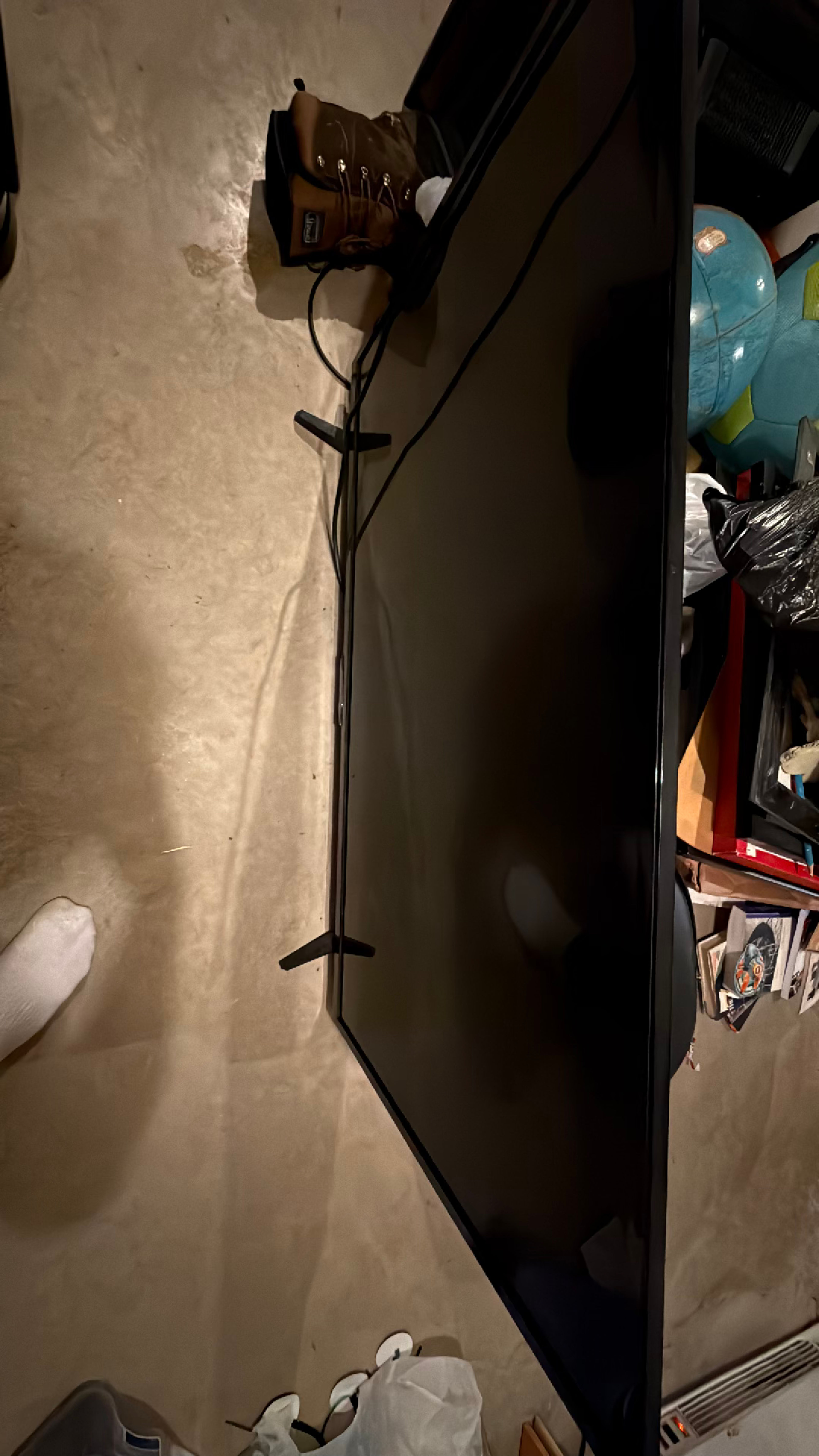 Westinghouse 42" 4K Ultra HD LED TV - Image 2